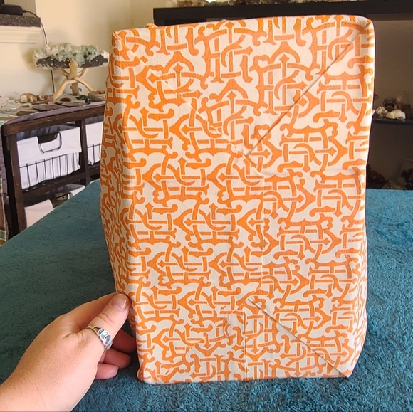 Tory Burch Orange and Cream Tote Bag - Picture 6 of 12